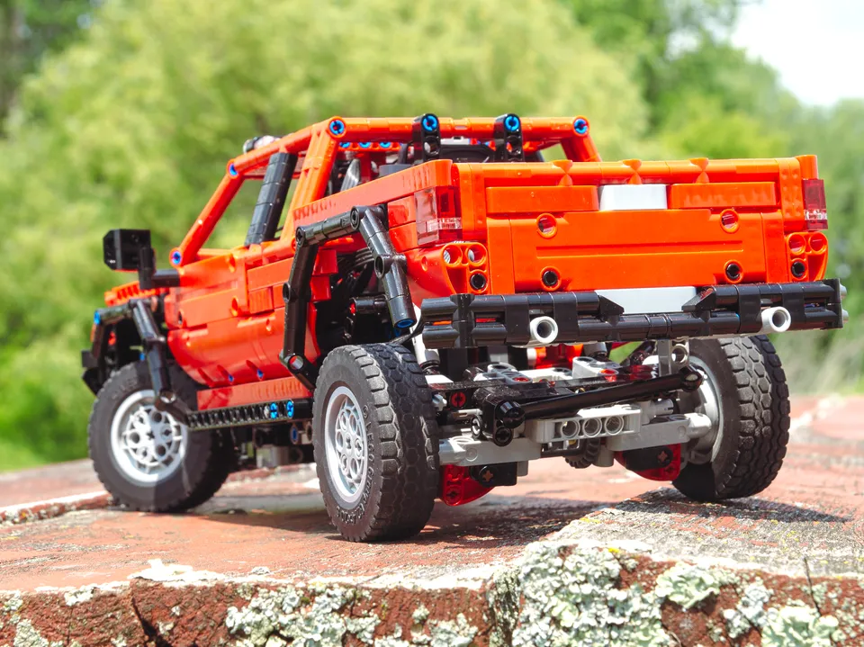 RAM Pickup Truck detail 2